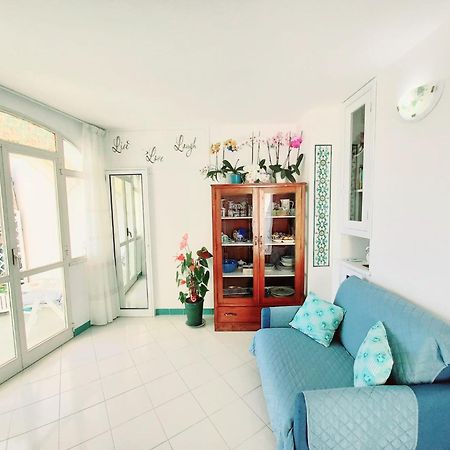 Appartamento Blue Line House Positano Esterno foto